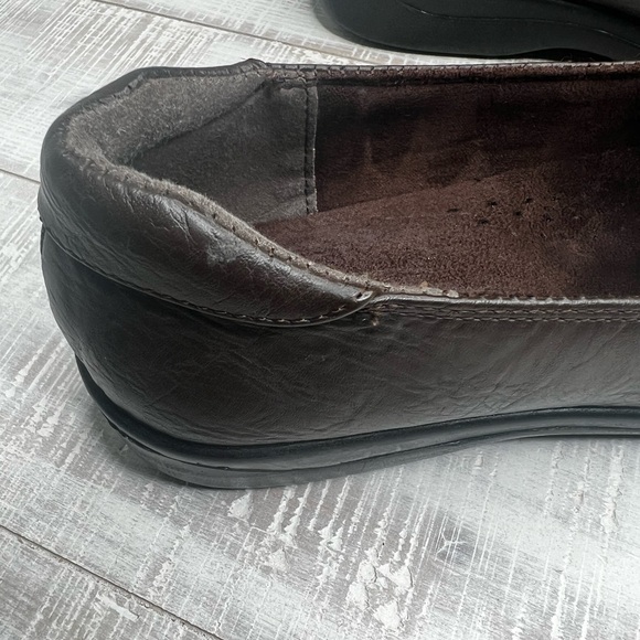 Easy Street Genesis Loafer Flat Brown- Size 8.5 - Picture 6 of 17